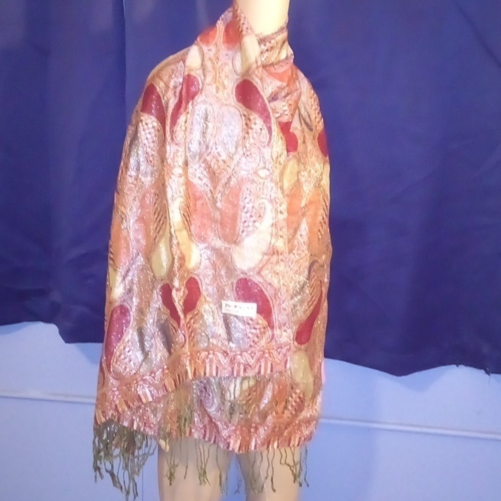 Gorgeous Pashmina Wrap/scarf - Picture 4 of 8